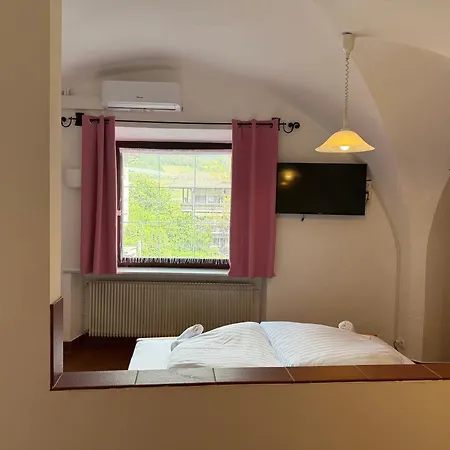 Gasthof Goldenes Lamm Vahrn Room photo
